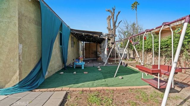 7603 Date Avenue, Fontana, CA 92336