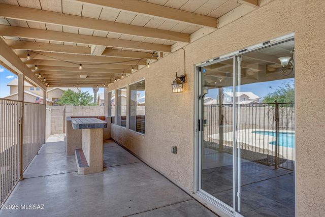 6966 W Amarante Drive, Tucson, AZ 85743