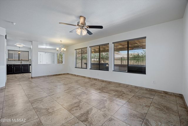 6966 W Amarante Drive, Tucson, AZ 85743