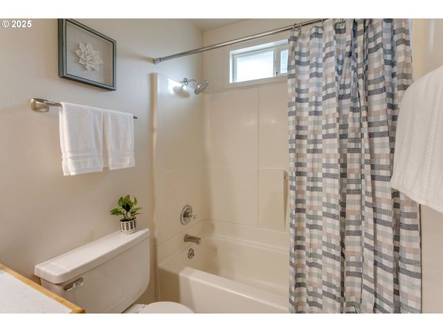 14130 Sw FURLONG Ct, Beaverton, OR 97005