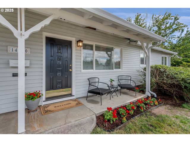 14130 Sw FURLONG Ct, Beaverton, OR 97005
