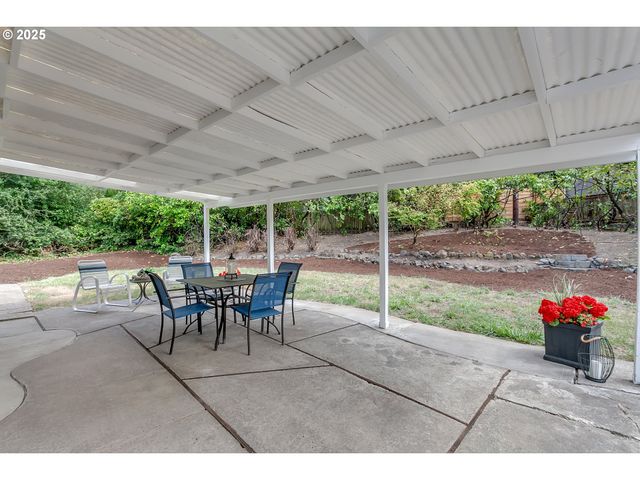 14130 Sw FURLONG Ct, Beaverton, OR 97005