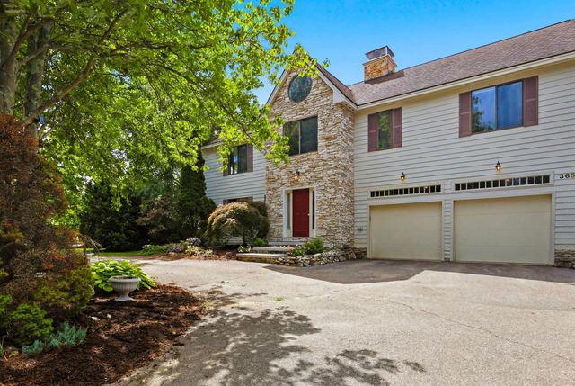 365 Kearney Circle, Manchester, NH 03104