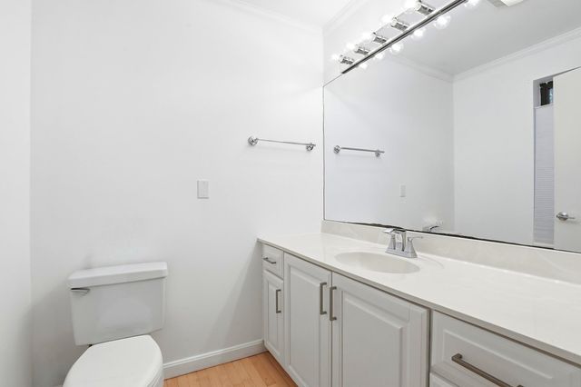 365 Kearney Circle, Manchester, NH 03104