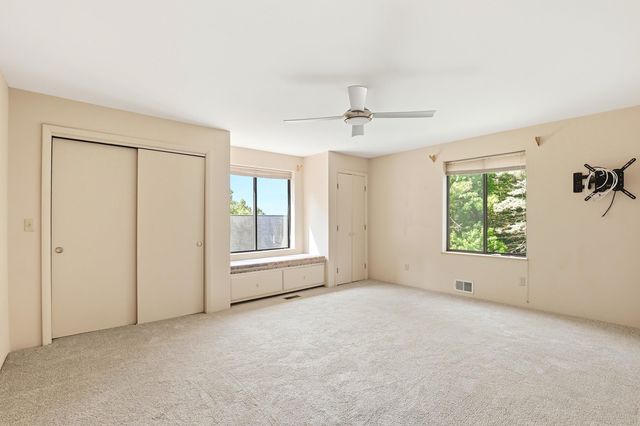 365 Kearney Circle, Manchester, NH 03104
