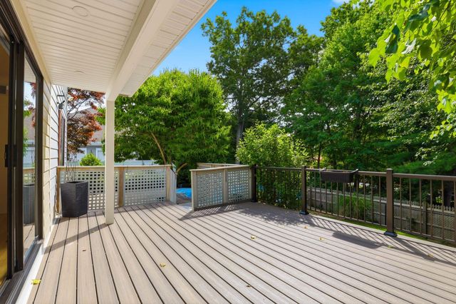 365 Kearney Circle, Manchester, NH 03104