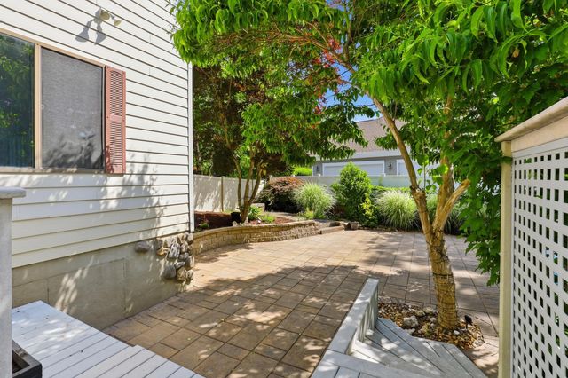 365 Kearney Circle, Manchester, NH 03104