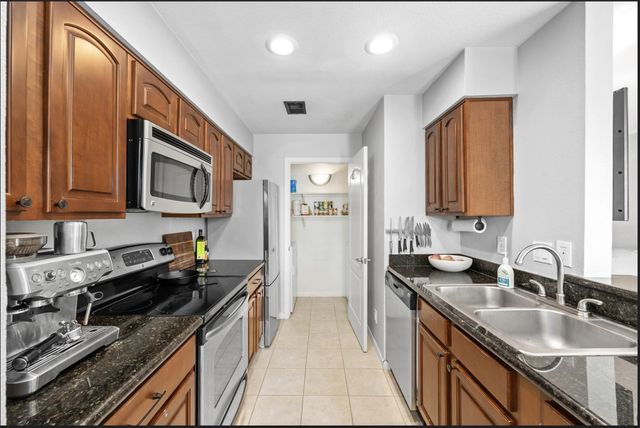 6000 Shepherd Mountain CV 2202, Austin, TX 78730