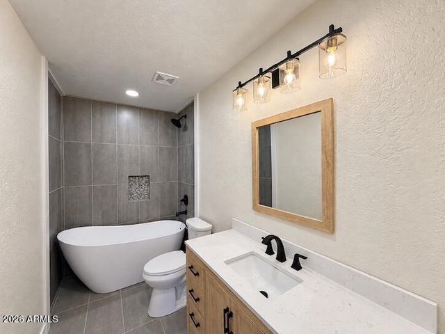 3406 E CAMPO BELLO Drive, Phoenix, AZ 85032