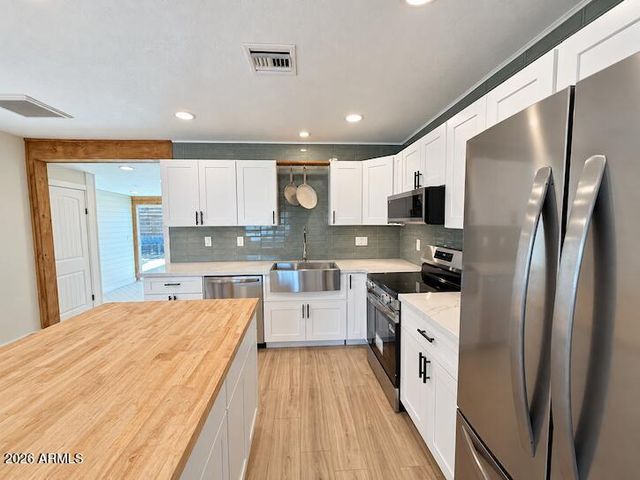 3406 E CAMPO BELLO Drive, Phoenix, AZ 85032