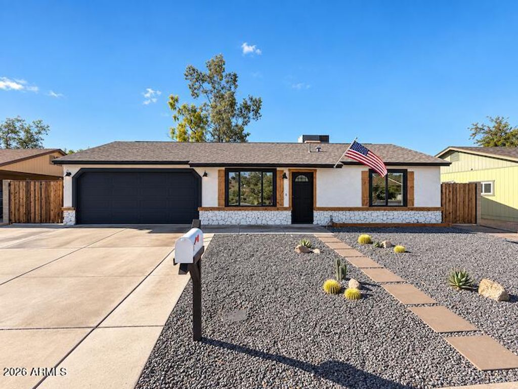 3406 E CAMPO BELLO Drive, Phoenix, AZ 85032
