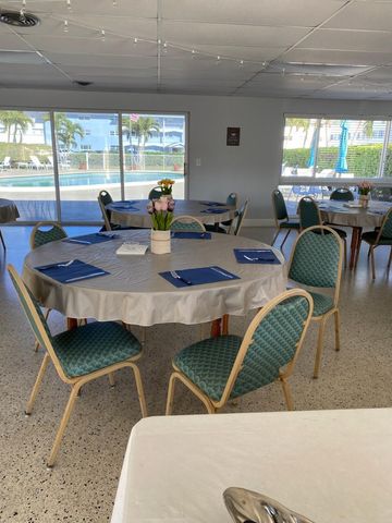 111 Shore Court 305-C, North Palm Beach, FL 33408