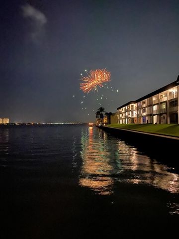 111 Shore Court 305-C, North Palm Beach, FL 33408