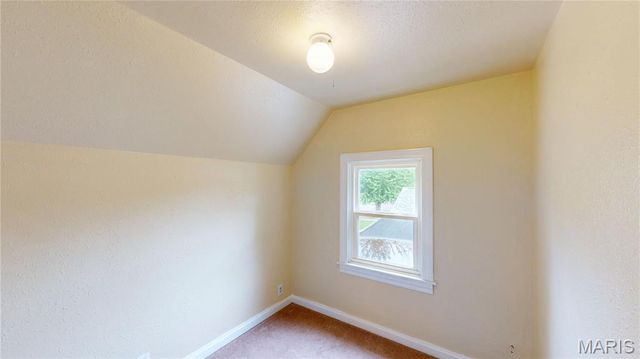 615 E Oak Street, Greenville, IL 62246
