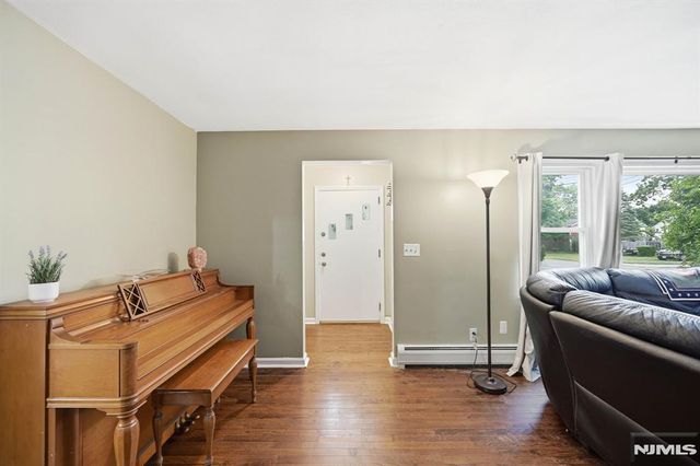 19 Fredericks Street, Wanaque, NJ 07465