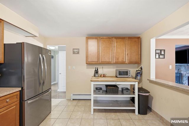 19 Fredericks Street, Wanaque, NJ 07465