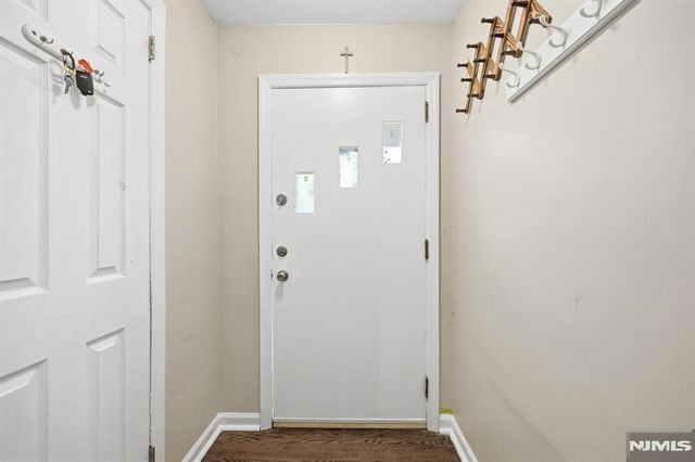 19 Fredericks Street, Wanaque, NJ 07465