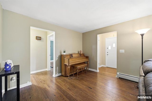 19 Fredericks Street, Wanaque, NJ 07465