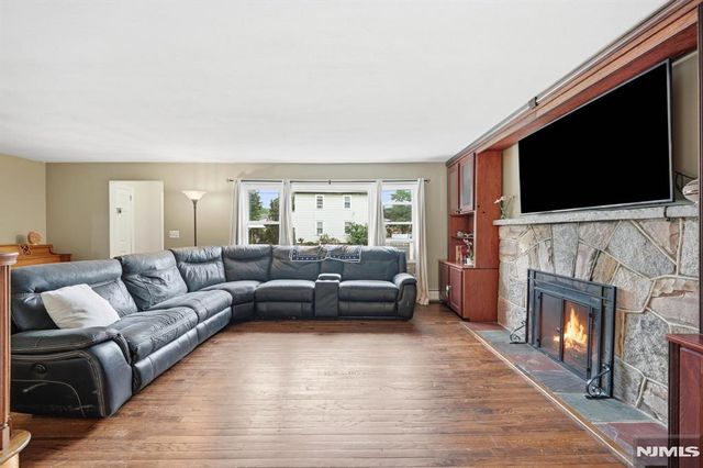 19 Fredericks Street, Wanaque, NJ 07465