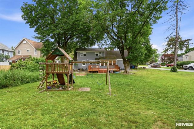 19 Fredericks Street, Wanaque, NJ 07465