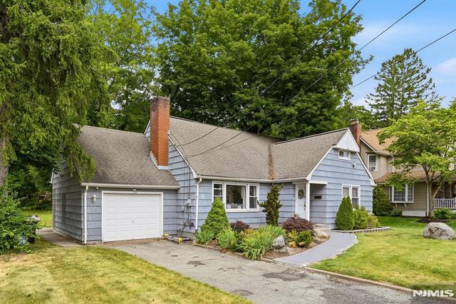 19 Fredericks Street, Wanaque, NJ 07465