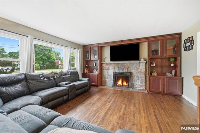 19 Fredericks Street, Wanaque, NJ 07465