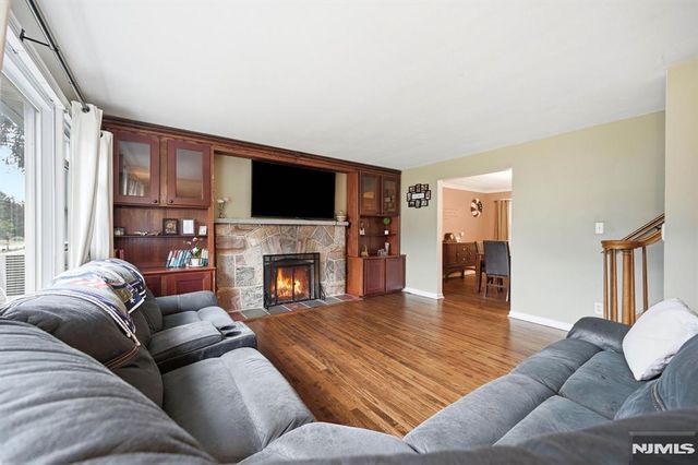 19 Fredericks Street, Wanaque, NJ 07465