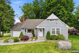 19 Fredericks Street, Wanaque, NJ 07465