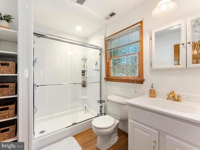 1596 RIVER RD, New Hope, PA 18938
