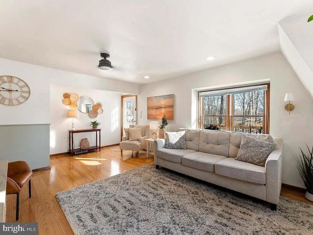 1596 RIVER RD, New Hope, PA 18938