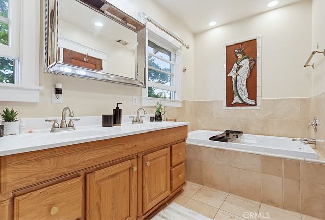 200 Termino Avenue, Long Beach, CA 90803