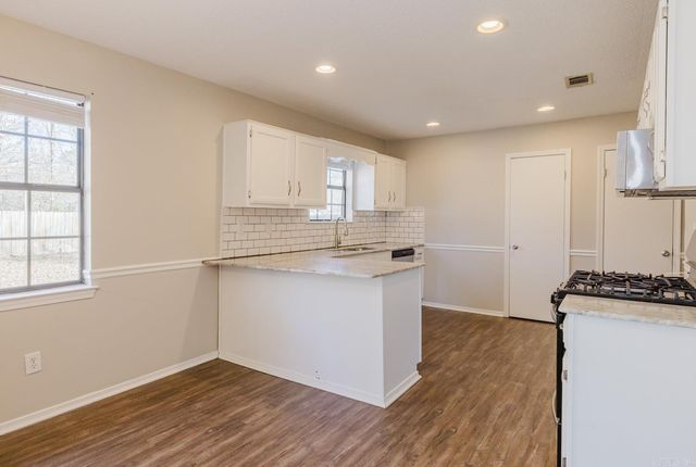 2306 Chelsea Drive, Bryant, AR 72022