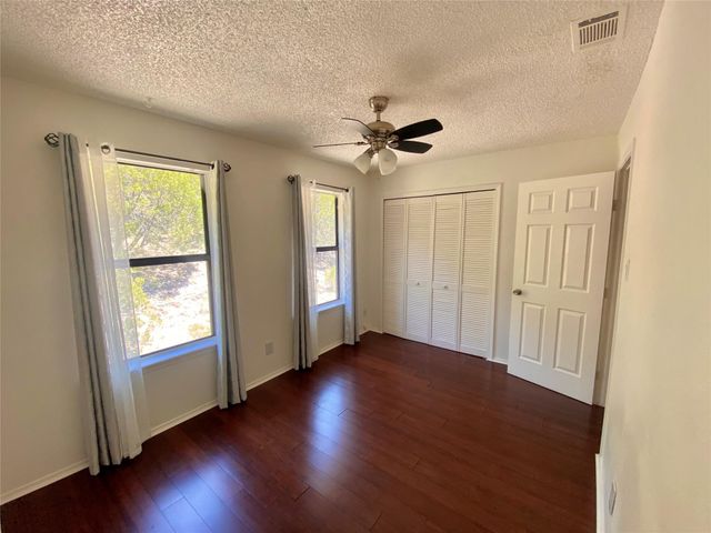 21461 Coyote TRL 4, Lago Vista, TX 78645