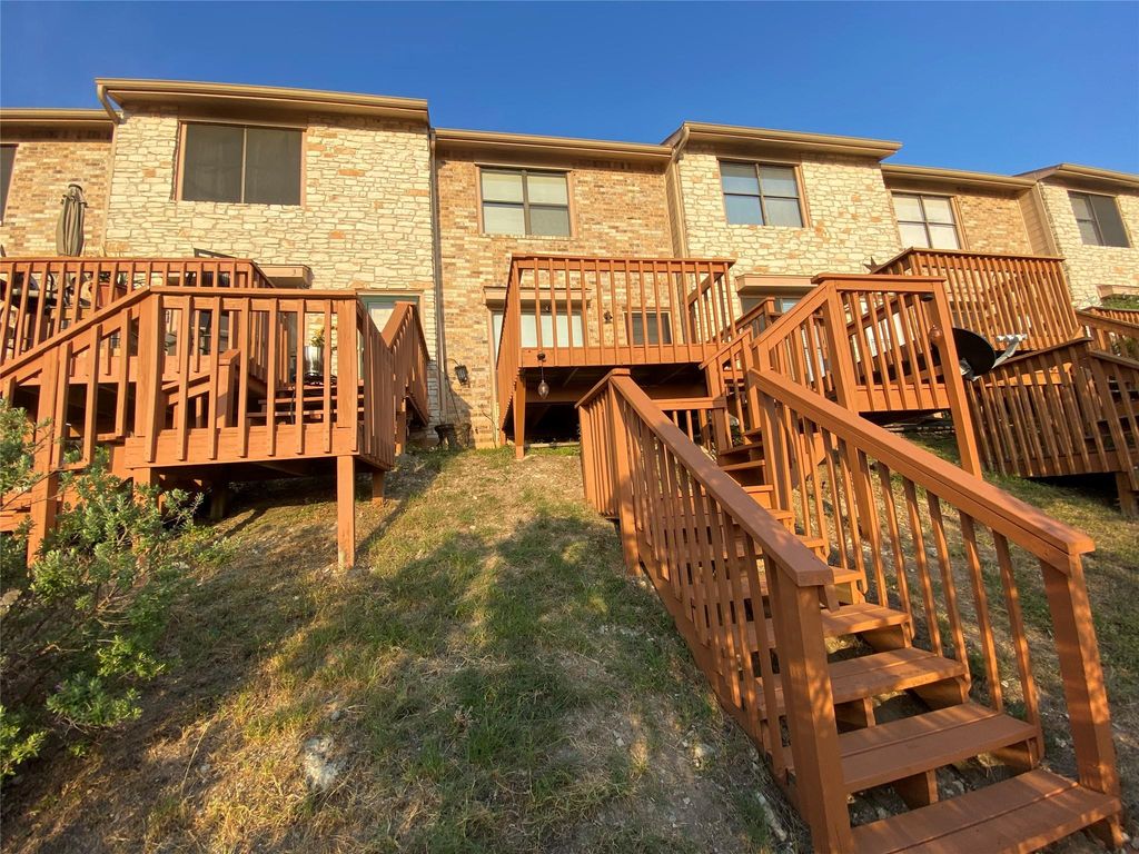 21461 Coyote TRL 4, Lago Vista, TX 78645