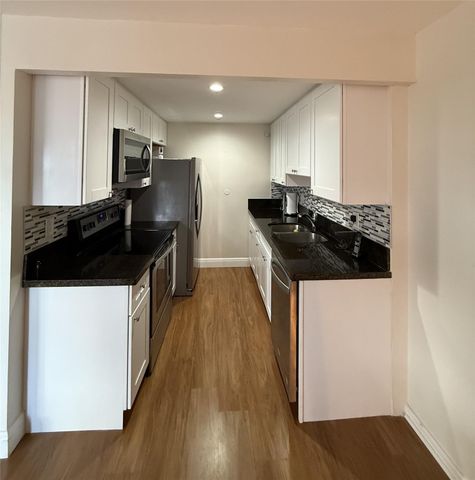 2028 Exeter B 2028, Boca Raton, FL 33434