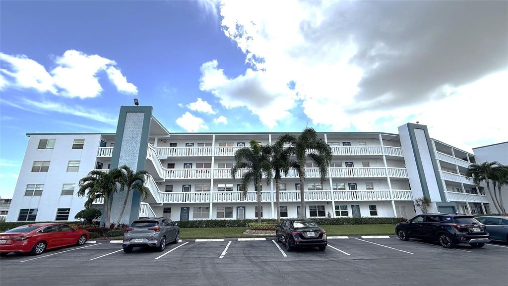 2028 Exeter B 2028, Boca Raton, FL 33434