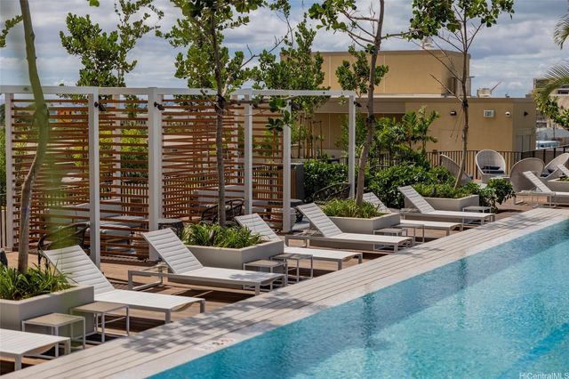 987 Queen Street 701, Honolulu, HI 96814