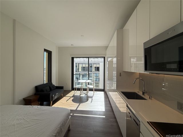 987 Queen Street 701, Honolulu, HI 96814