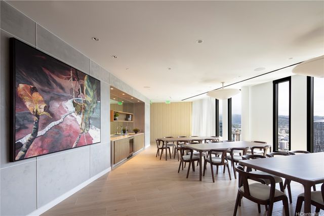 987 Queen Street 701, Honolulu, HI 96814