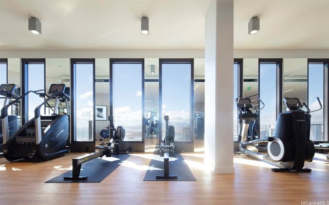 987 Queen Street 701, Honolulu, HI 96814