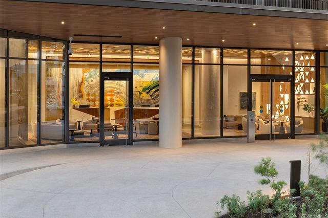 987 Queen Street 701, Honolulu, HI 96814