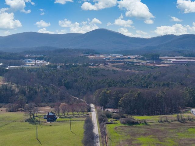 224 Deerberry Drive, Jasper, GA 30143