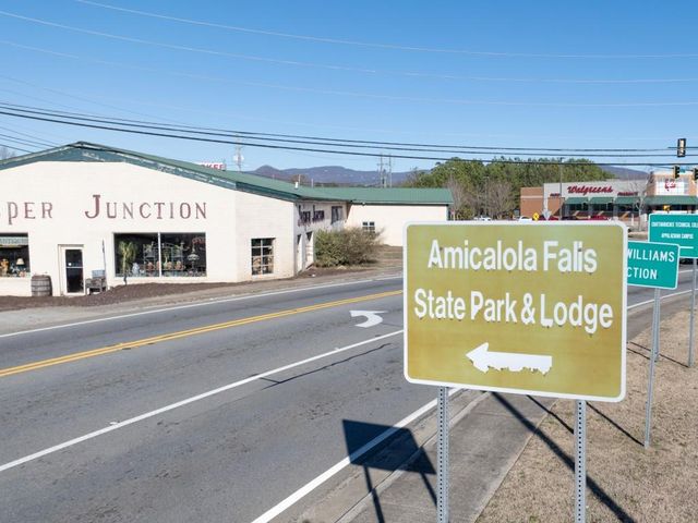 224 Deerberry Drive, Jasper, GA 30143