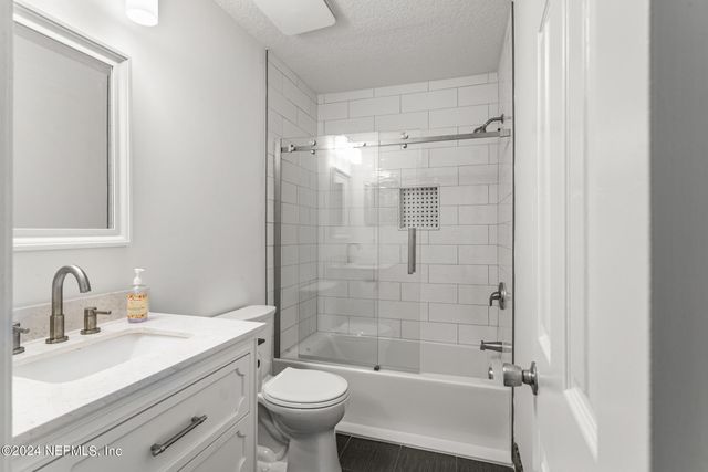 8621 GOODBYS TRACE Drive, Jacksonville, FL 32217