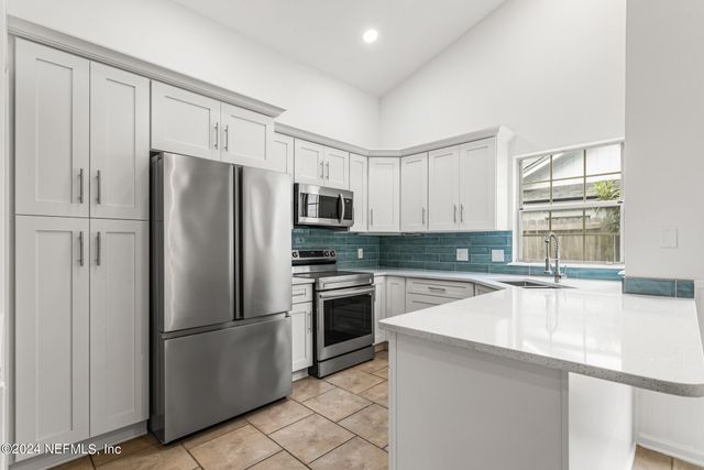 8621 GOODBYS TRACE Drive, Jacksonville, FL 32217