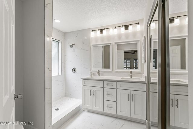 8621 GOODBYS TRACE Drive, Jacksonville, FL 32217