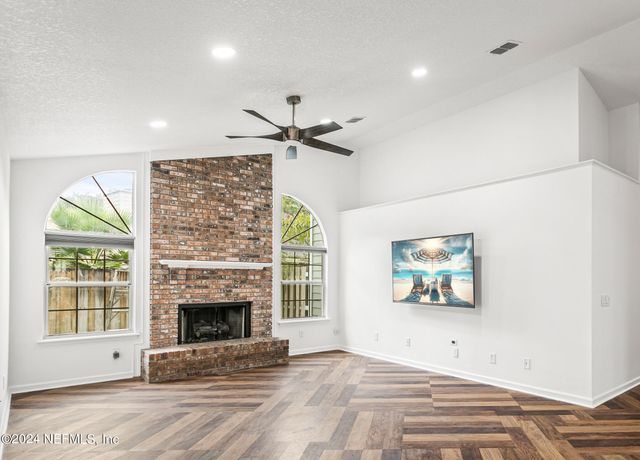 8621 GOODBYS TRACE Drive, Jacksonville, FL 32217