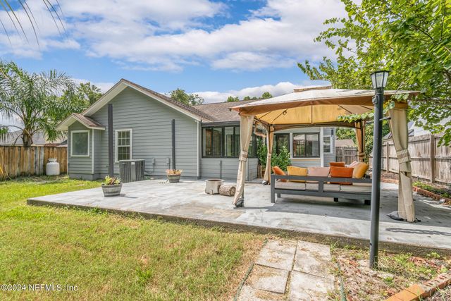 8621 GOODBYS TRACE Drive, Jacksonville, FL 32217