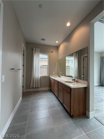 11831 Giroma Avenue, Las Vegas, NV 89138