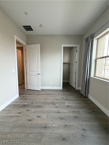 11831 Giroma Avenue, Las Vegas, NV 89138